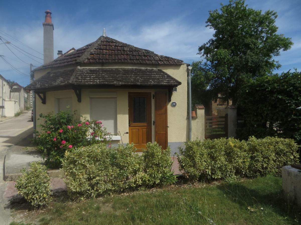 Charmante Maison Pres De Vezelay Voutenay-sur-Cure Экстерьер фото